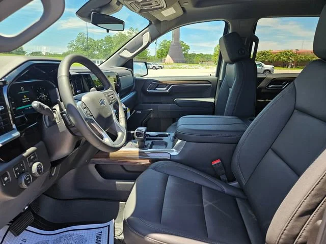 2026 Chevrolet Silverado 1500 LT Trail Boss - Photo 9