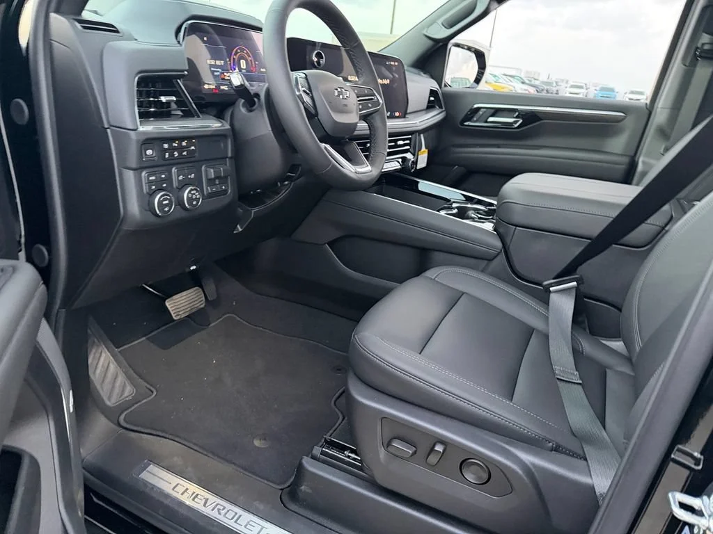 New 2026 Black Chevrolet Z71 image 8