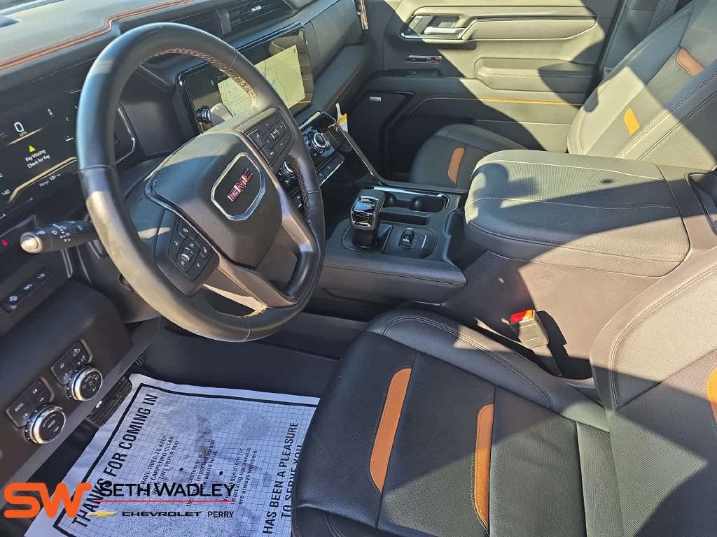 Used 2025 Onyx Black GMC AT4 image 16