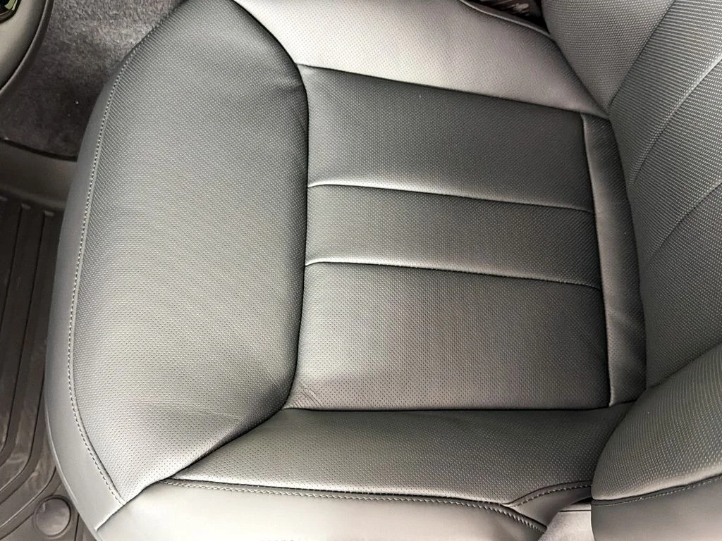 New 2026 Fuji White Land Rover Dynamic SE image 20
