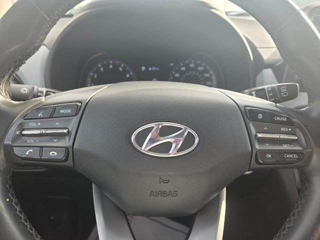 Used 2019 White Hyundai SEL image 13