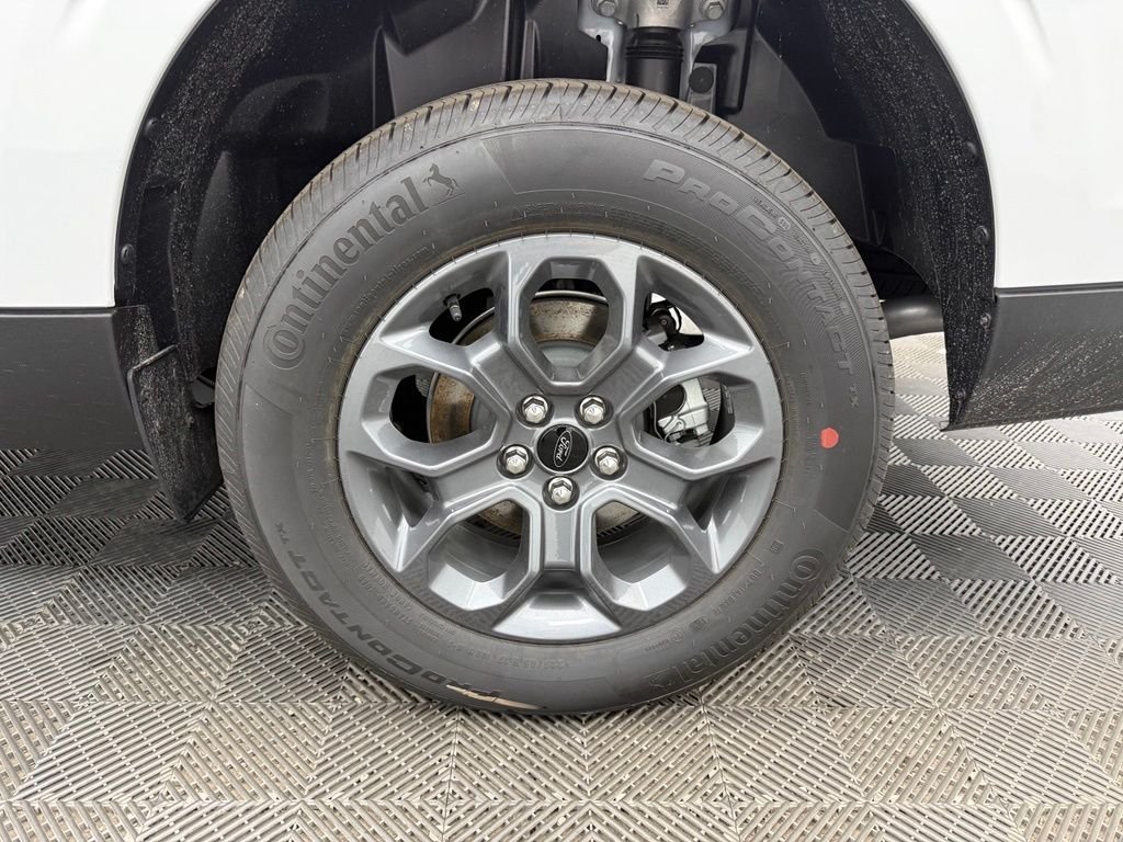 New 2026 White Ford XLT image 16
