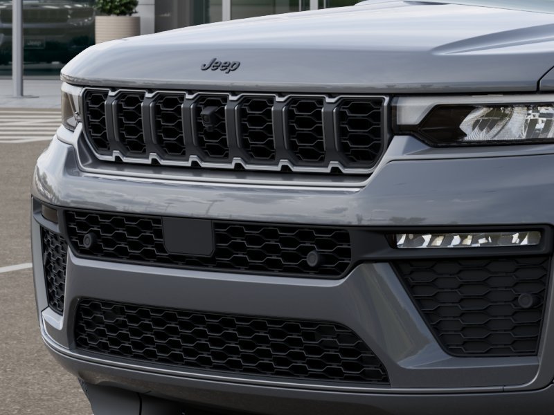 New 2027 Sting-Gray Clear-Coat Paint Jeep Limited Reserve image 11