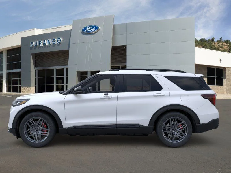 New 2026 Star White Metallic Tri-Coat Ford ST image 3