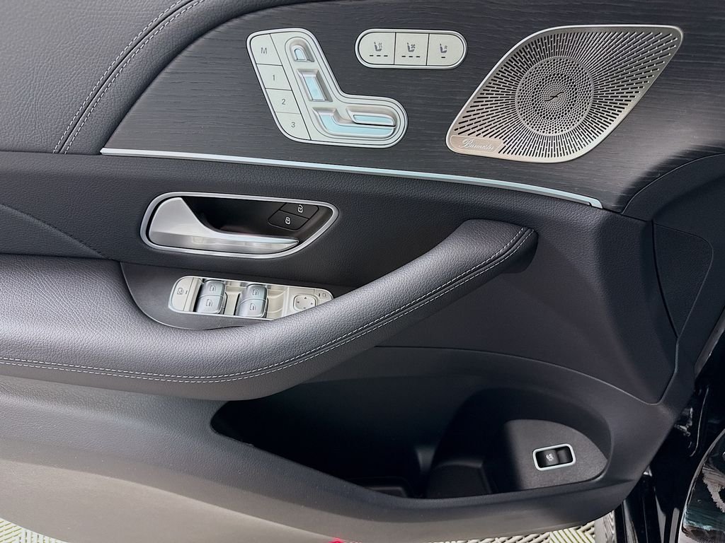 New 2026 Obsidian Black Metallic Mercedes-Benz GLE 450 image 18