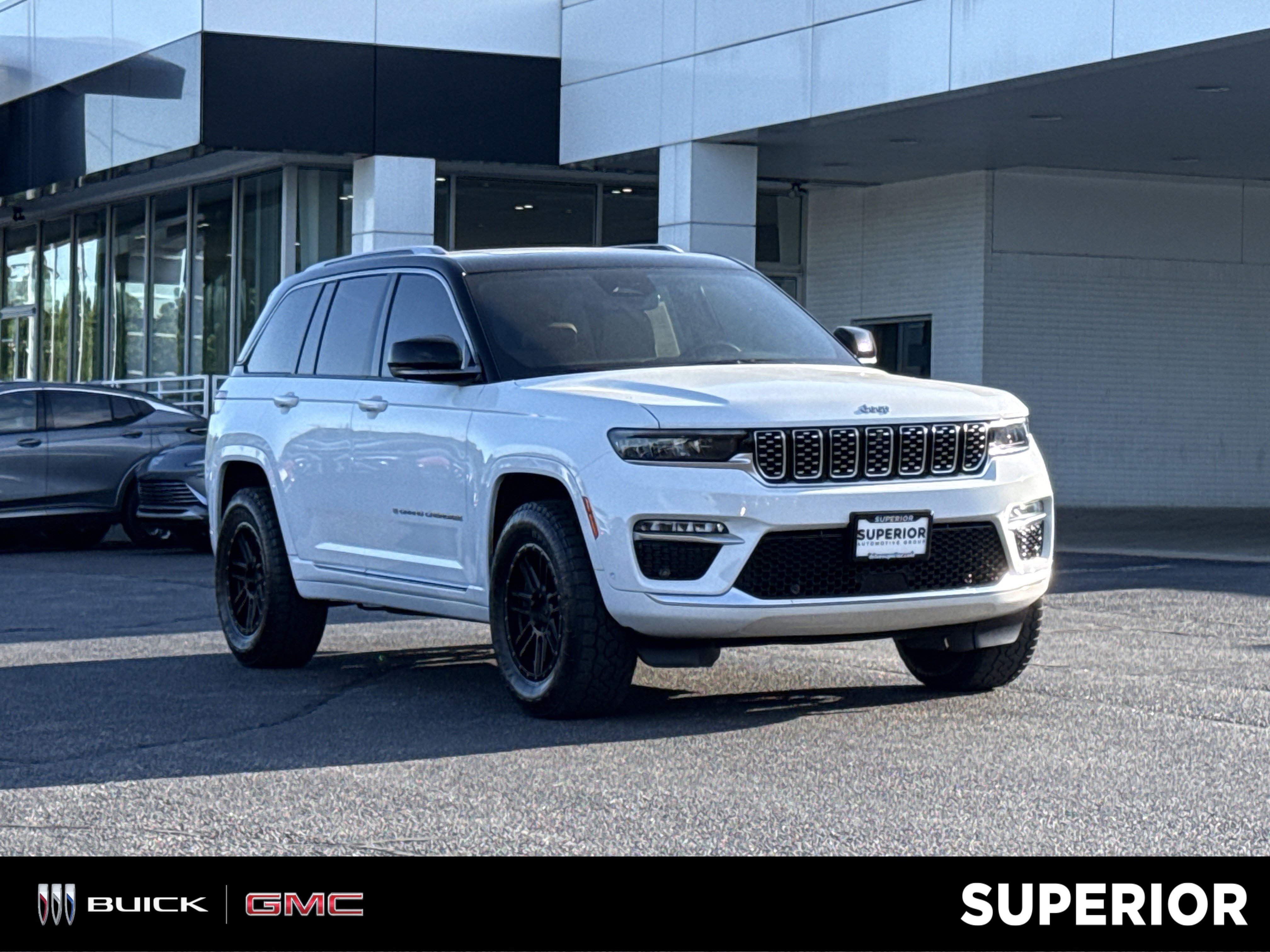 2023 Jeep Grand Cherokee Summit 4x4's photo