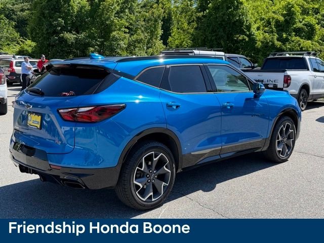 Used 2020 Blue Chevrolet RS image 5