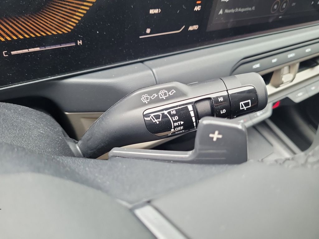 New 2027 Black Kia S image 30