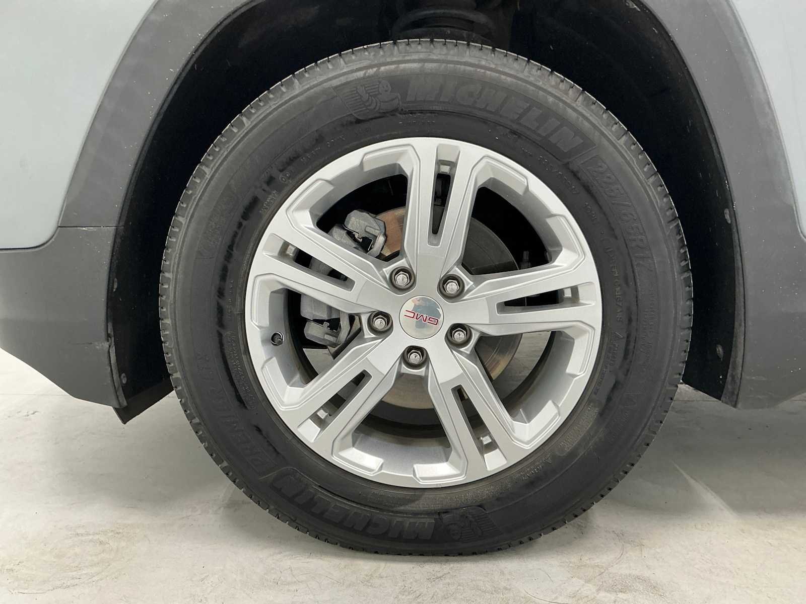 Used 2020 Satin Steel Metallic GMC SLE image 9