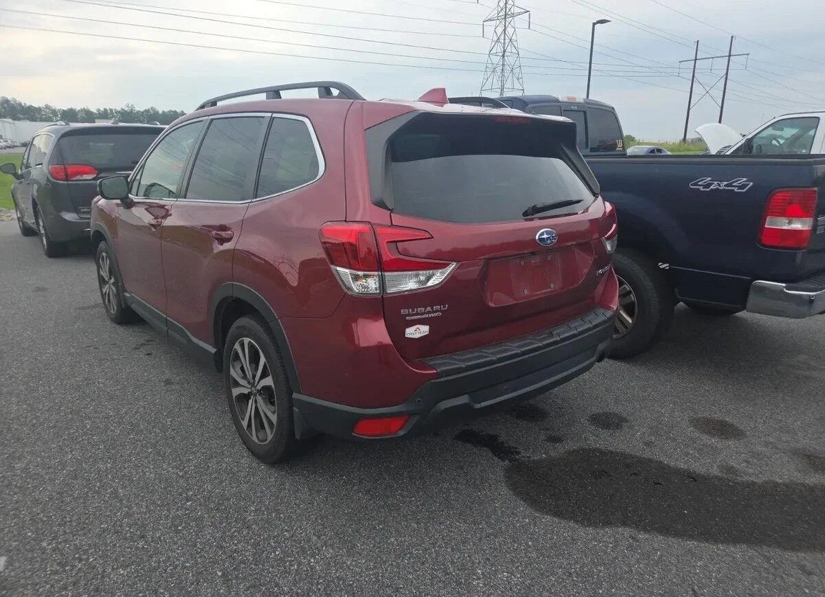 Used 2023 Crimson Red Pearl Subaru Limited image 4