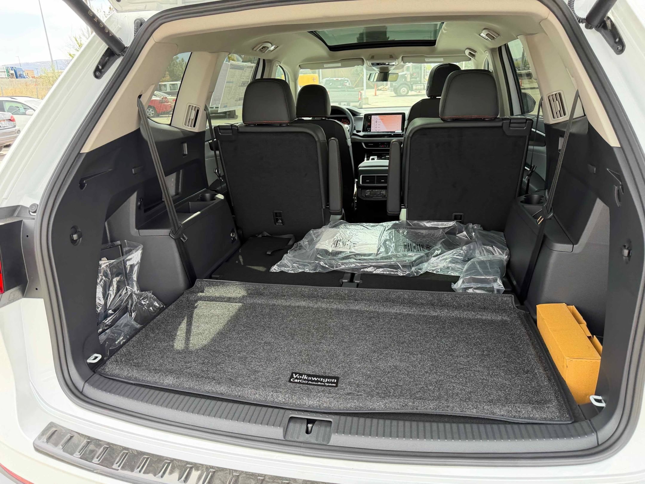 New 2026 Opal White Volkswagen 2.0T Peak Edition image 32