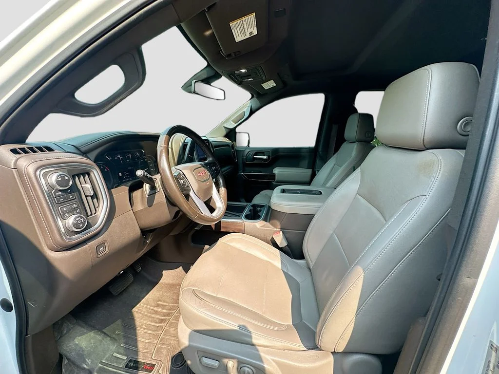 Used 2019 White GMC SLT image 22