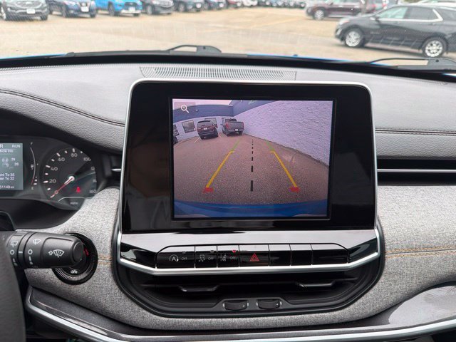 Used 2022 Laser Blue Pearlcoat Jeep Sport image 27