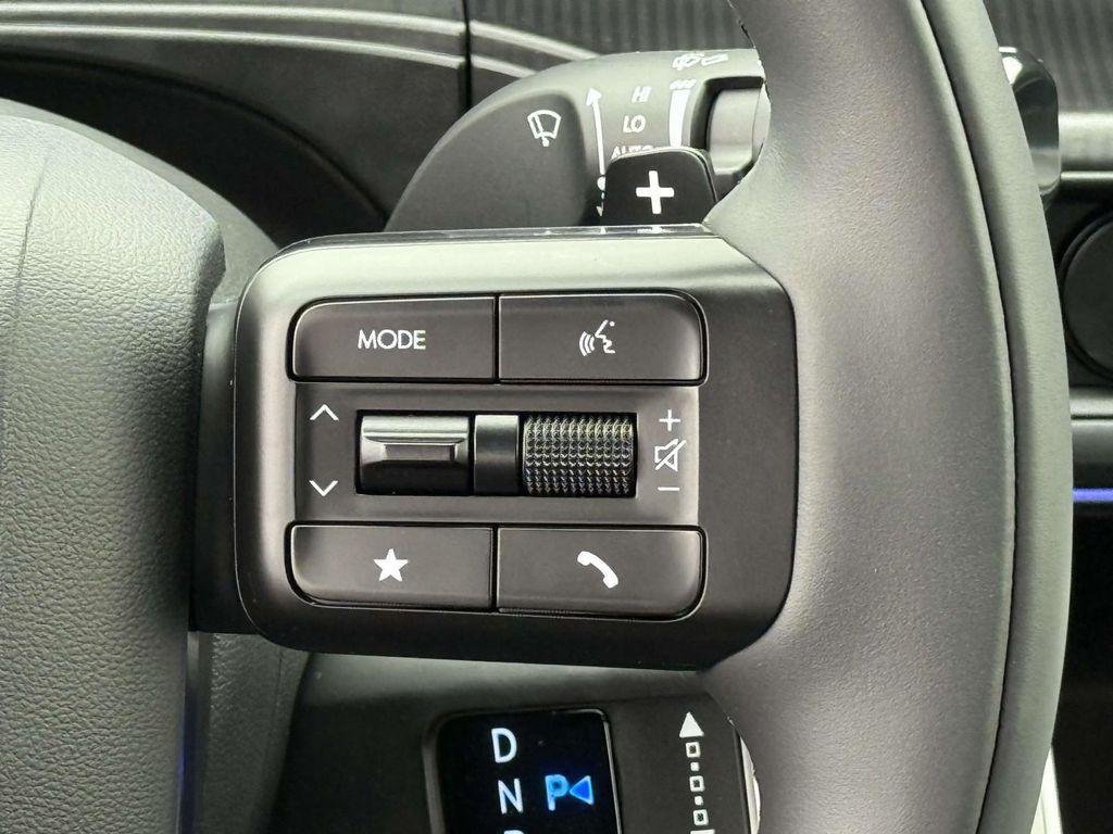New 2026 Shimmering Silver Pearl Hyundai Calligraphy AWD image 23