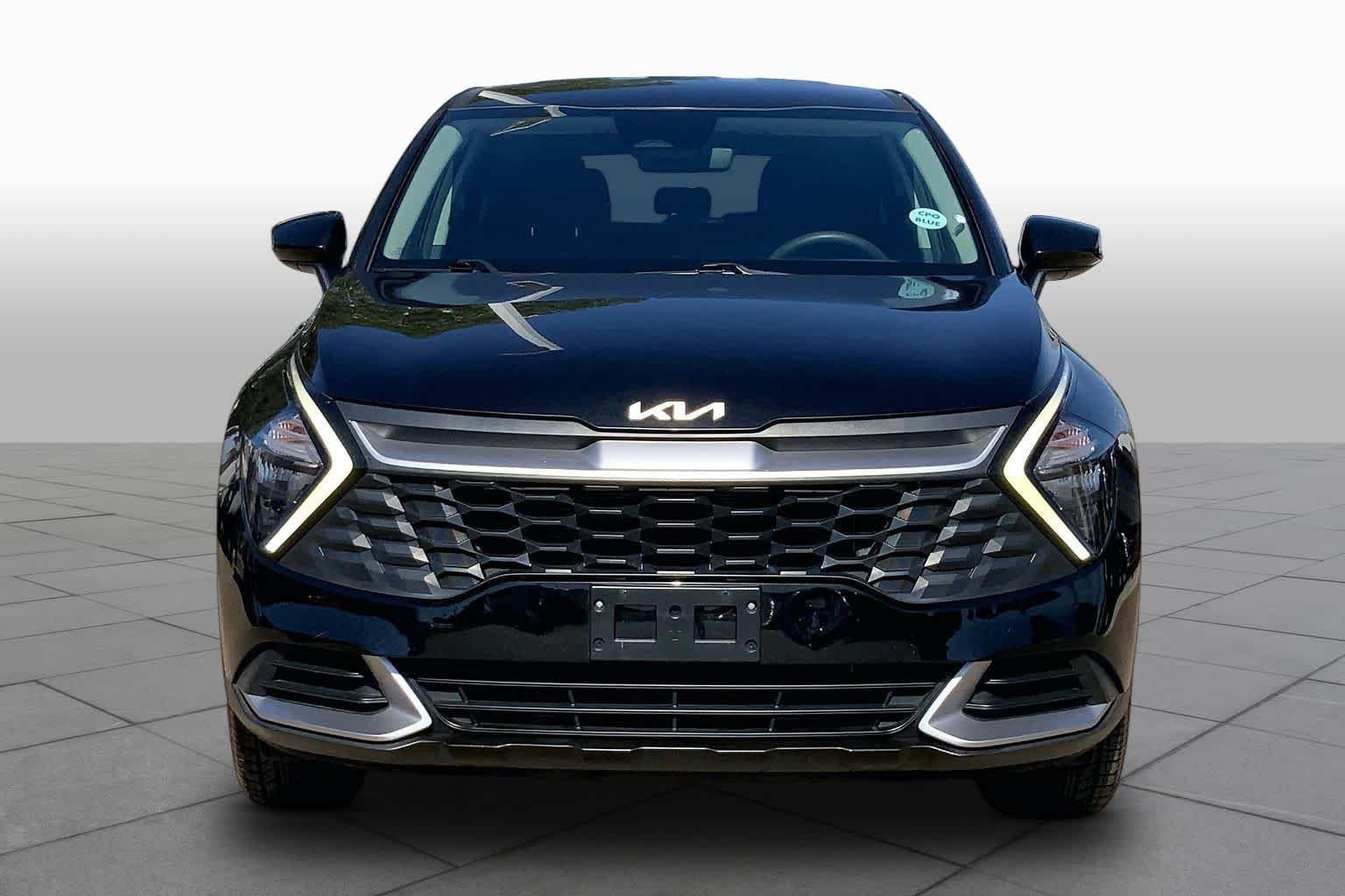 Used 2023 Fusion Black Kia LX image 4