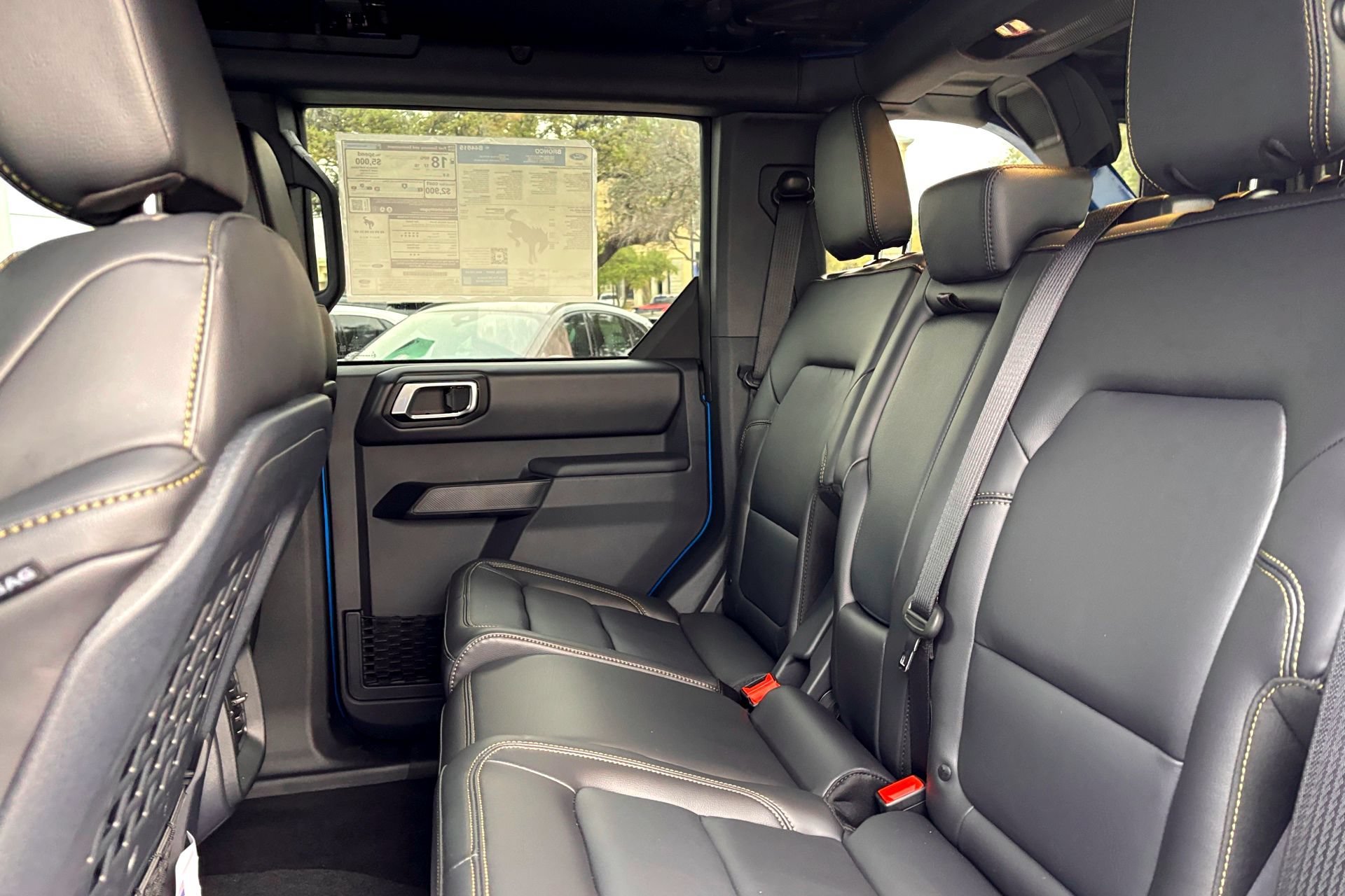 New 2025 Velocity Blue Metallic Ford Badlands image 22