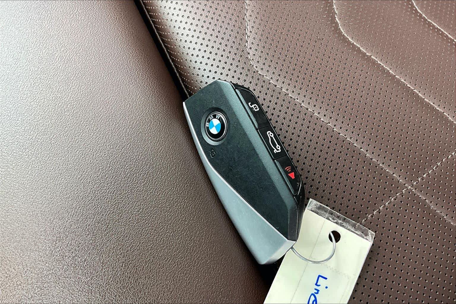 Used 2025 Green Metallic BMW xDrive28i image 15