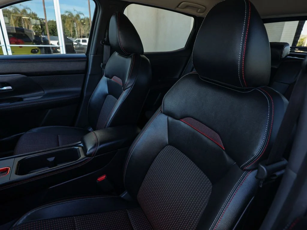 Used 2025 Gray Nissan SR image 13