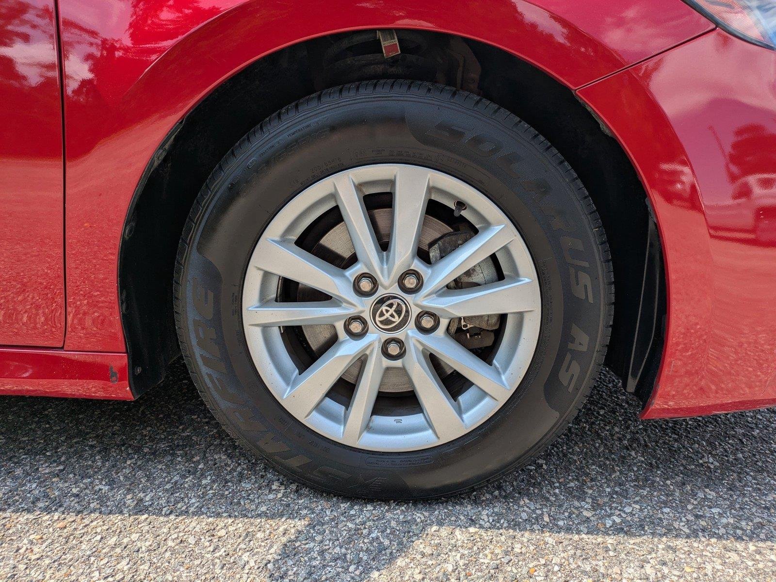 Certified Used 2025  Toyota LE image 11