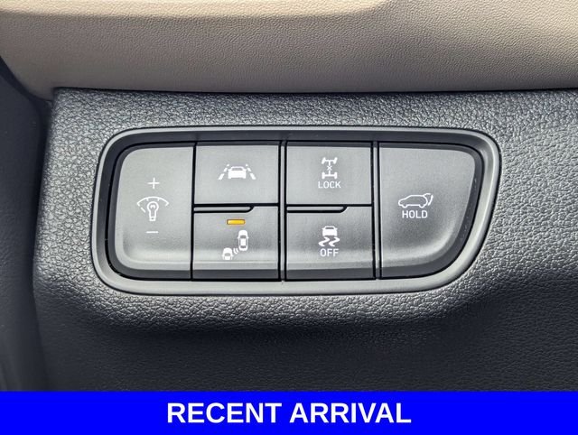 Used 2020 Black Hyundai Limited image 13