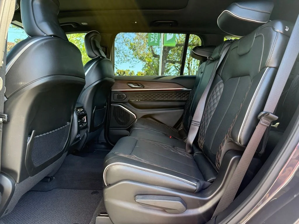 Used 2025 Gray Jeep Summit image 14