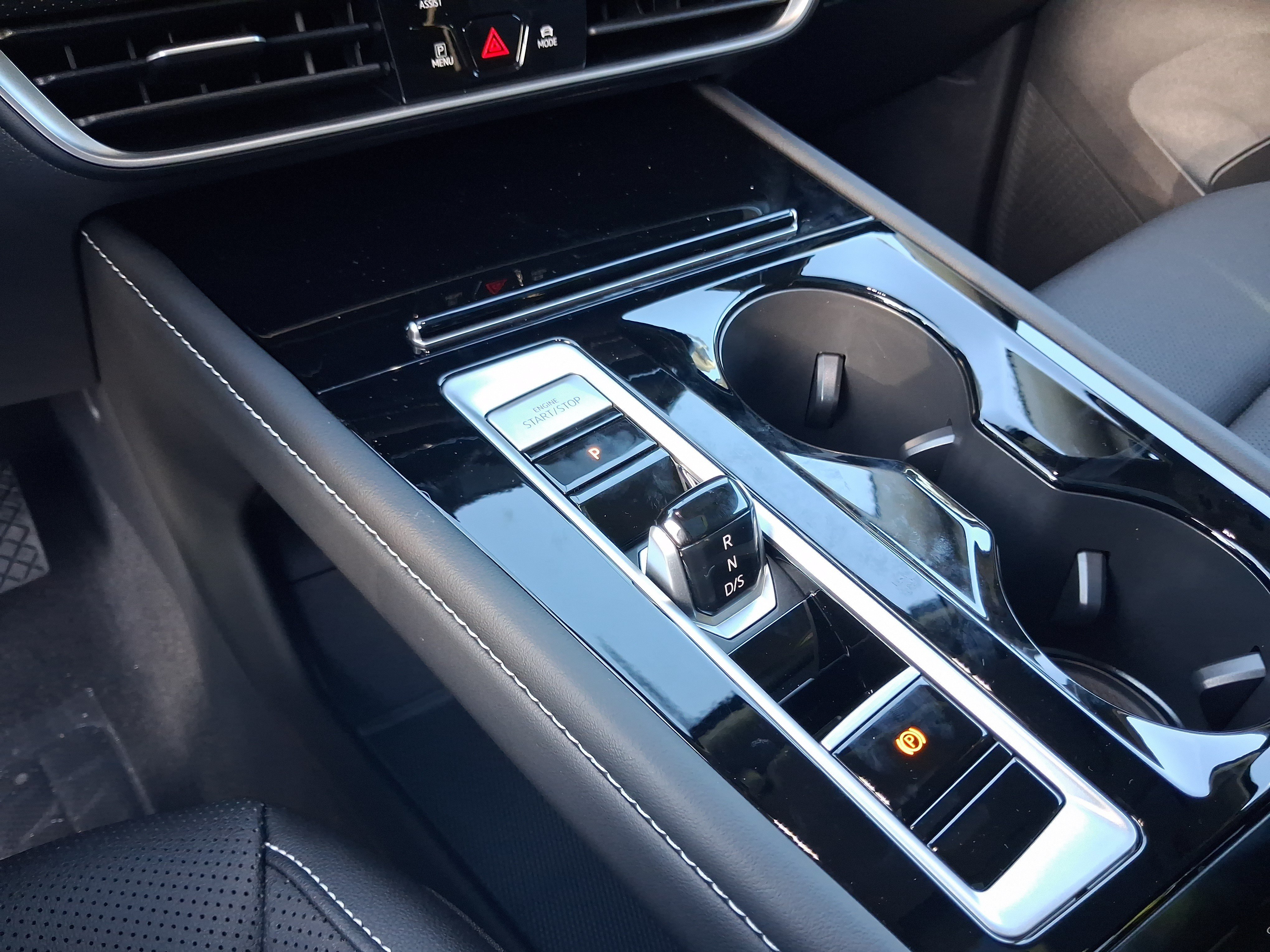 New 2026 Gray Volkswagen 2.0T SE w/Technology image 10
