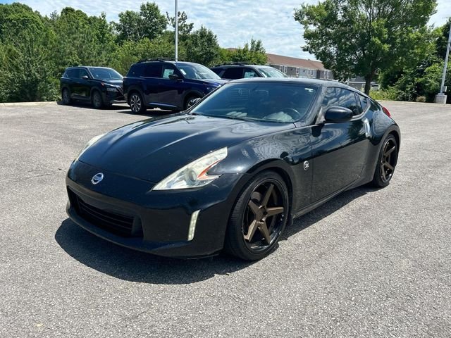 Used 2017 Black Nissan Touring image 8
