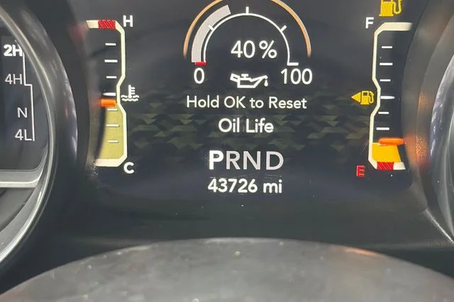 Used 2021 Gray Jeep Sport image 29