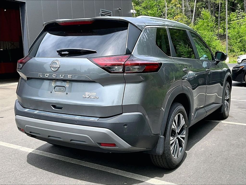 Used 2023 Gray Nissan SV image 4