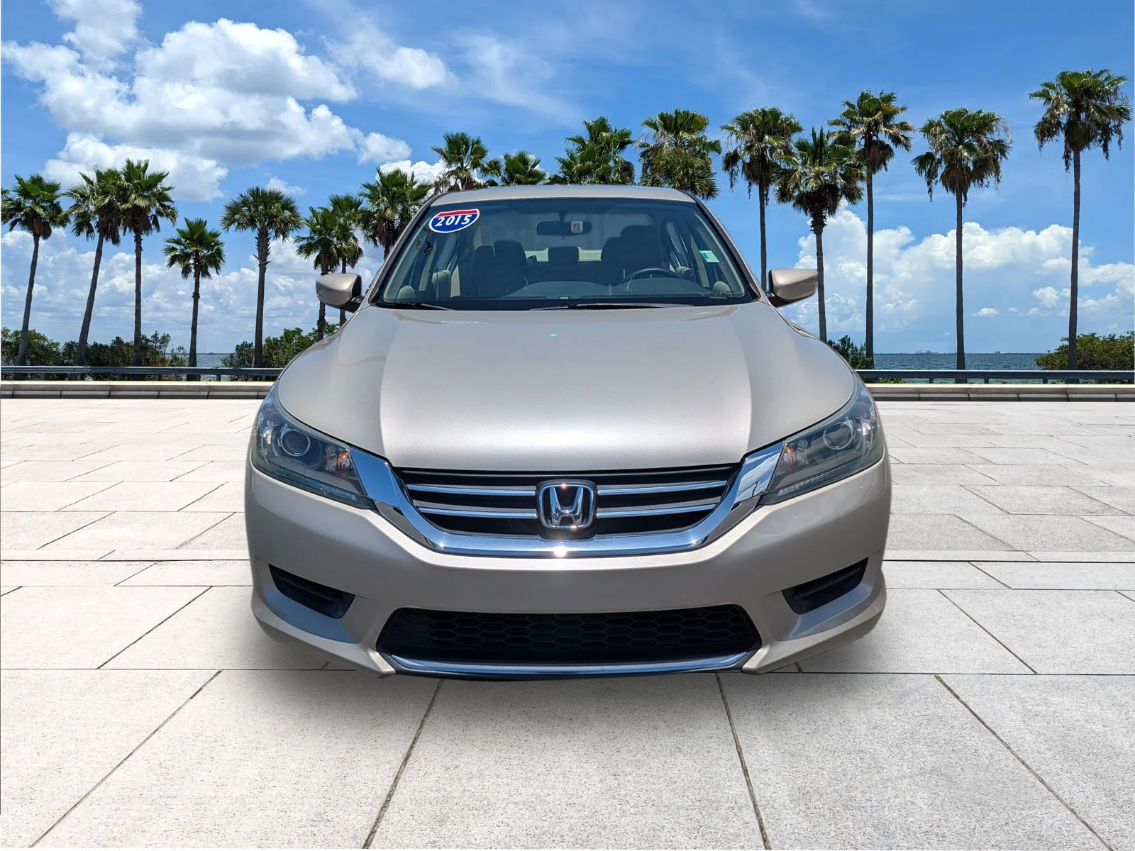 Used 2015 Champagne Frost Pearl Honda LX image 3