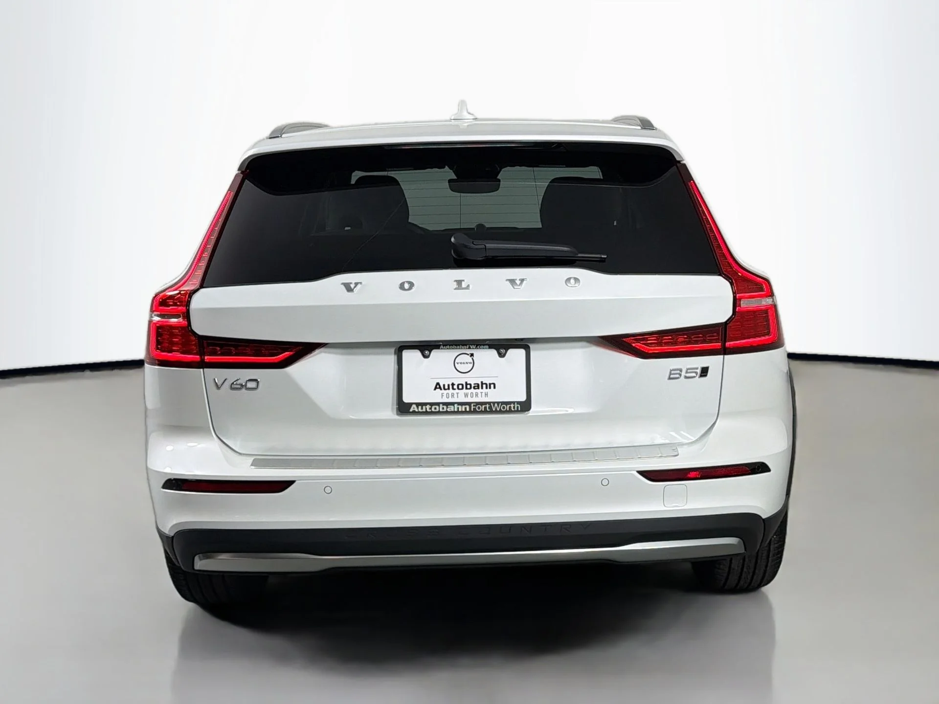 New 2026 Crystal White Volvo Ultra image 6