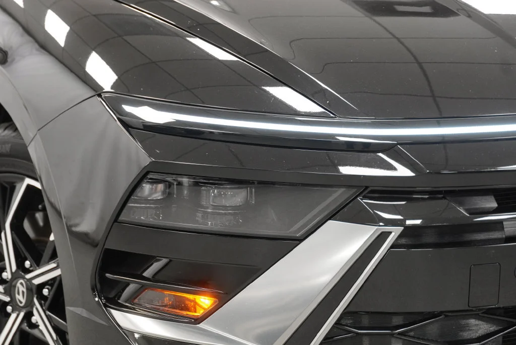 Used 2025 Abyss Black Hyundai SEL image 12