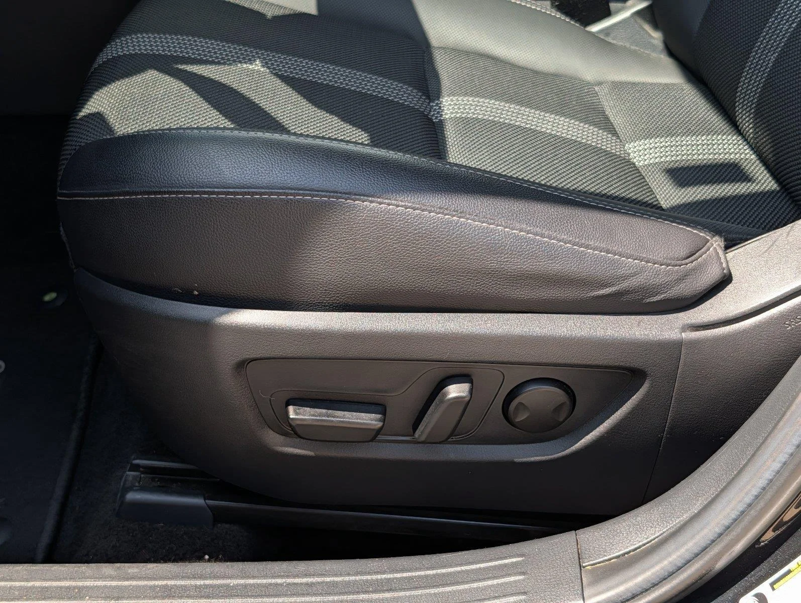Used 2025 Jet Black Mica Mazda 2.5 S Preferred Package image 11