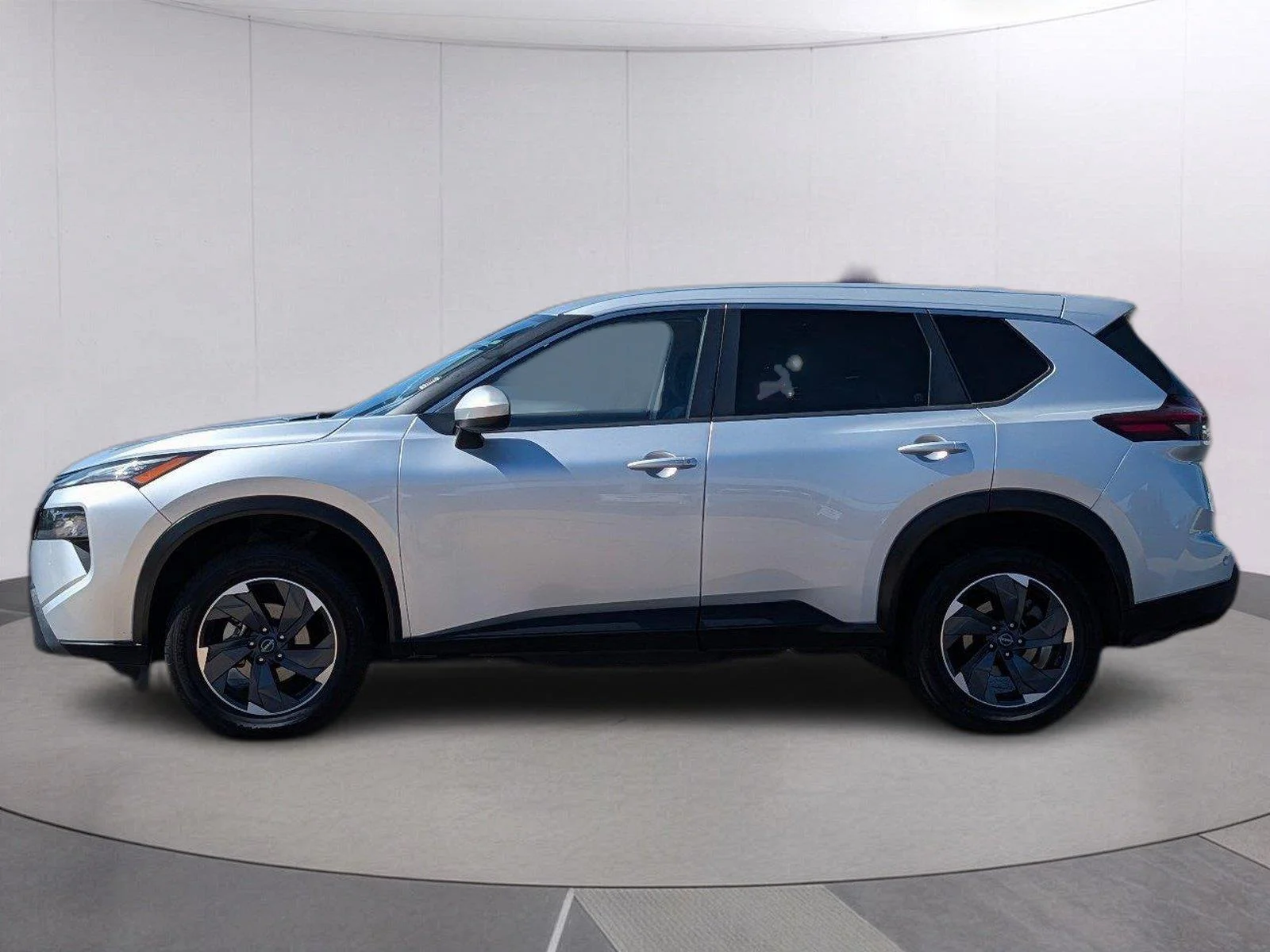 Used 2025 Brilliant Silver Metallic Nissan SV image 2