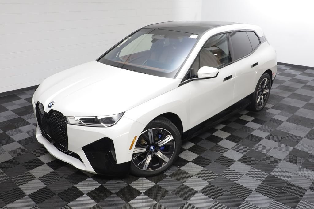 Certified 2023 BMW iX Base with VIN WB523CF05PCM81974 for sale in Naperville, IL