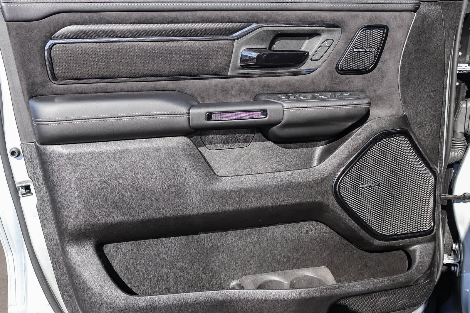 New 2026 Silver Zynith Exterior Paint RAM RHO image 22