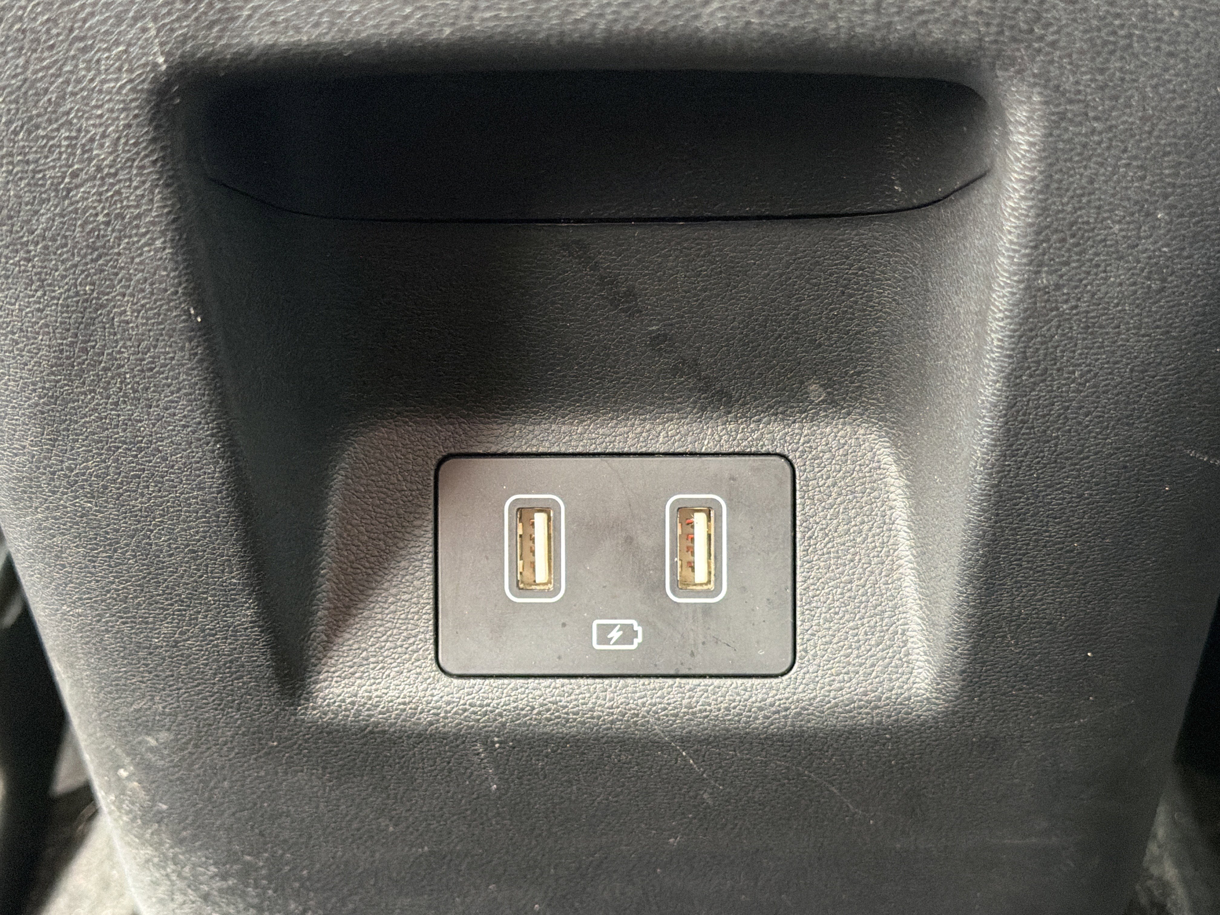 Used 2024 Dark Gray Metallic Hyundai SEL image 18