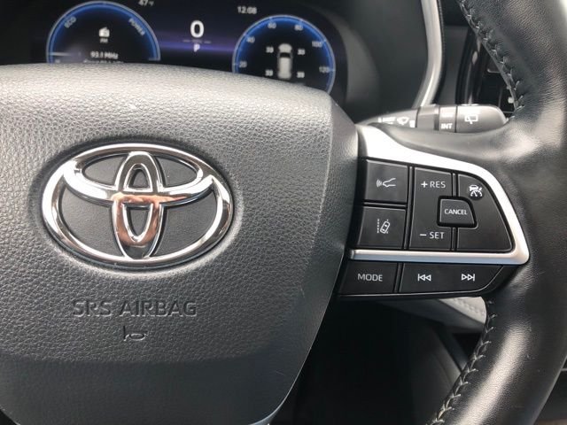 Used 2023 Silver Toyota Limited image 28