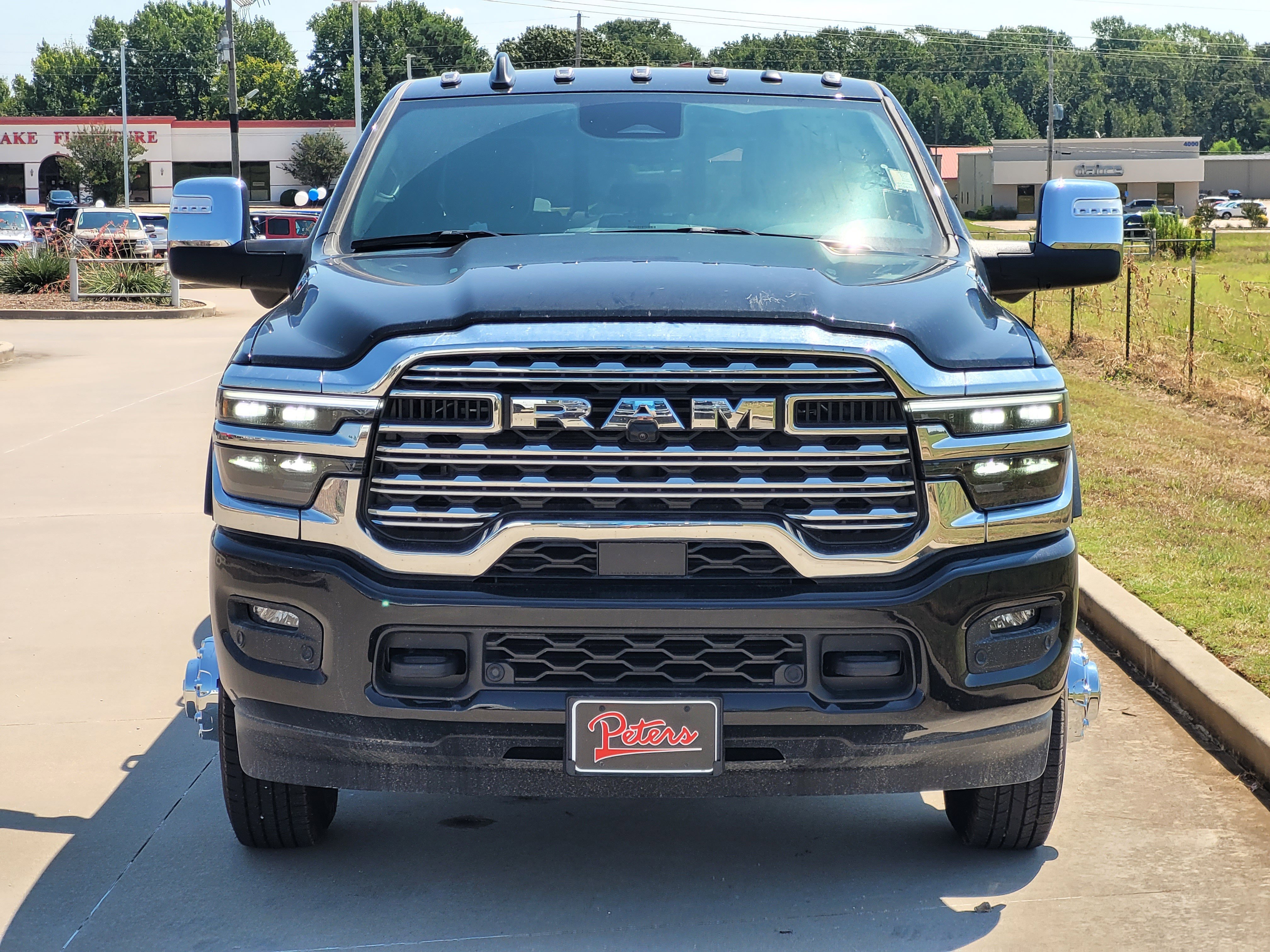 2025 RAM 3500 Limited - Photo 2