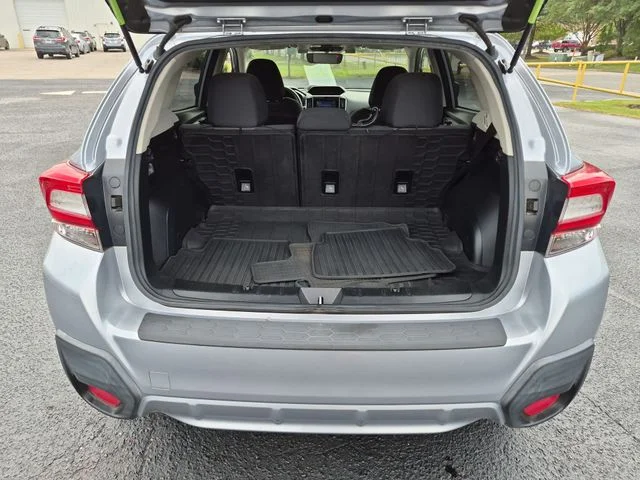 Used 2018 Silver Subaru 2.0i Premium image 28