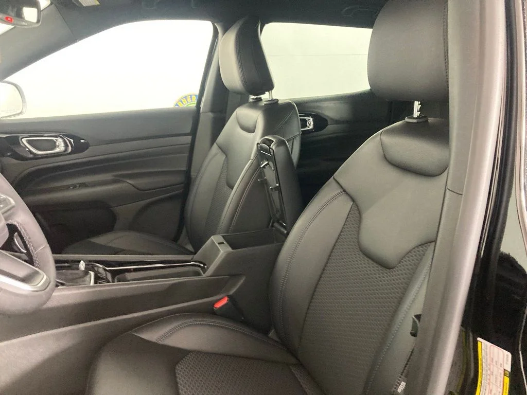 2026 Jeep Compass Altitude Special Edition - Photo 9