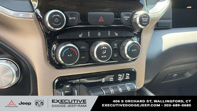Used 2022 Black Ram Laramie image 17