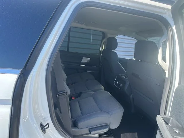 New 2025 Star White Metallic Tri-Coat Ford Active image 34