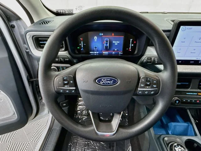 Used 2025 White Metallic Ford XLT image 11