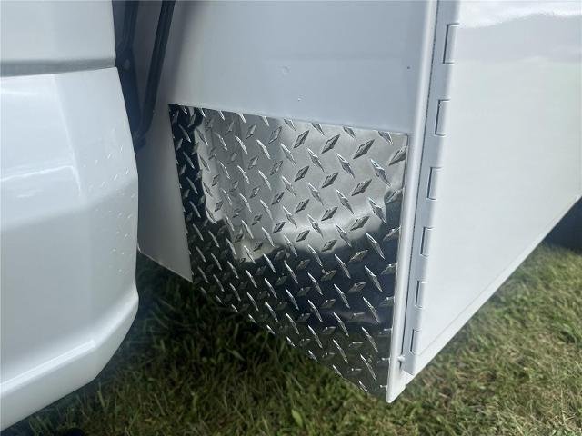 2025 Ford F-450 Super Duty Chassis Cab XL - Photo 20