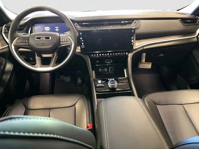New 2027 Gray Jeep Limited image 11