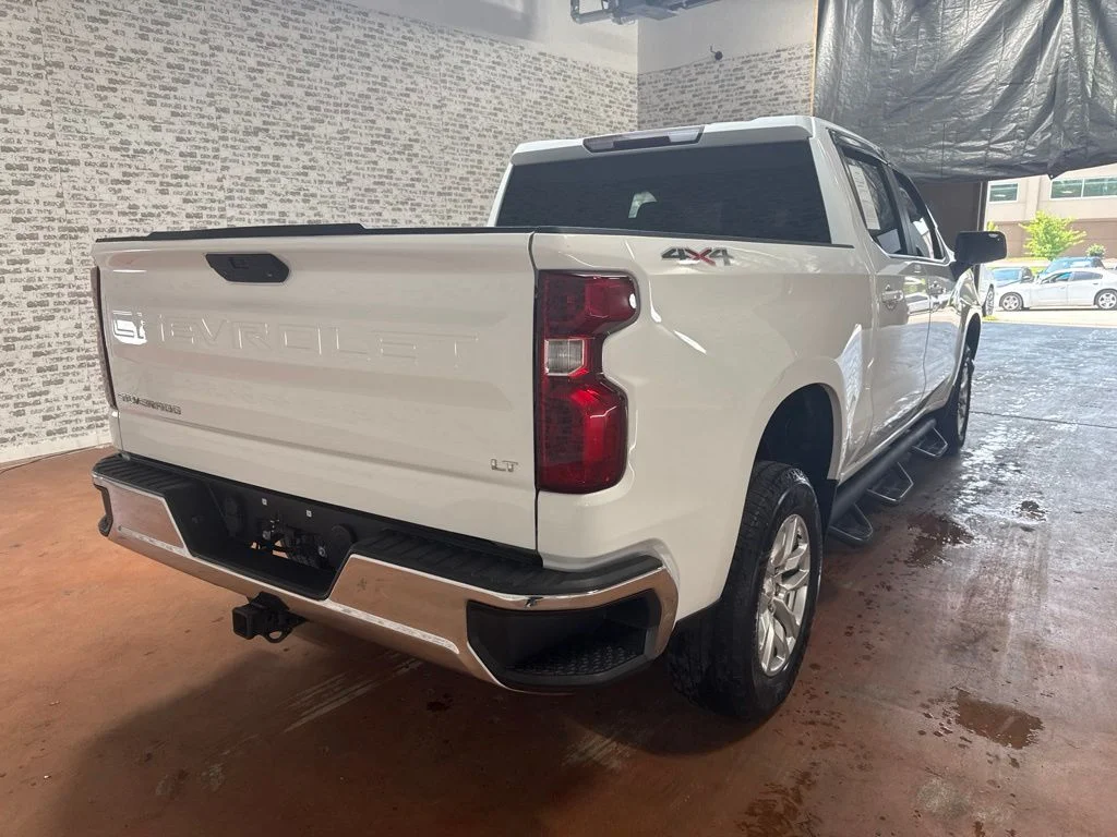 Used 2020 Summit White Chevrolet LT image 7