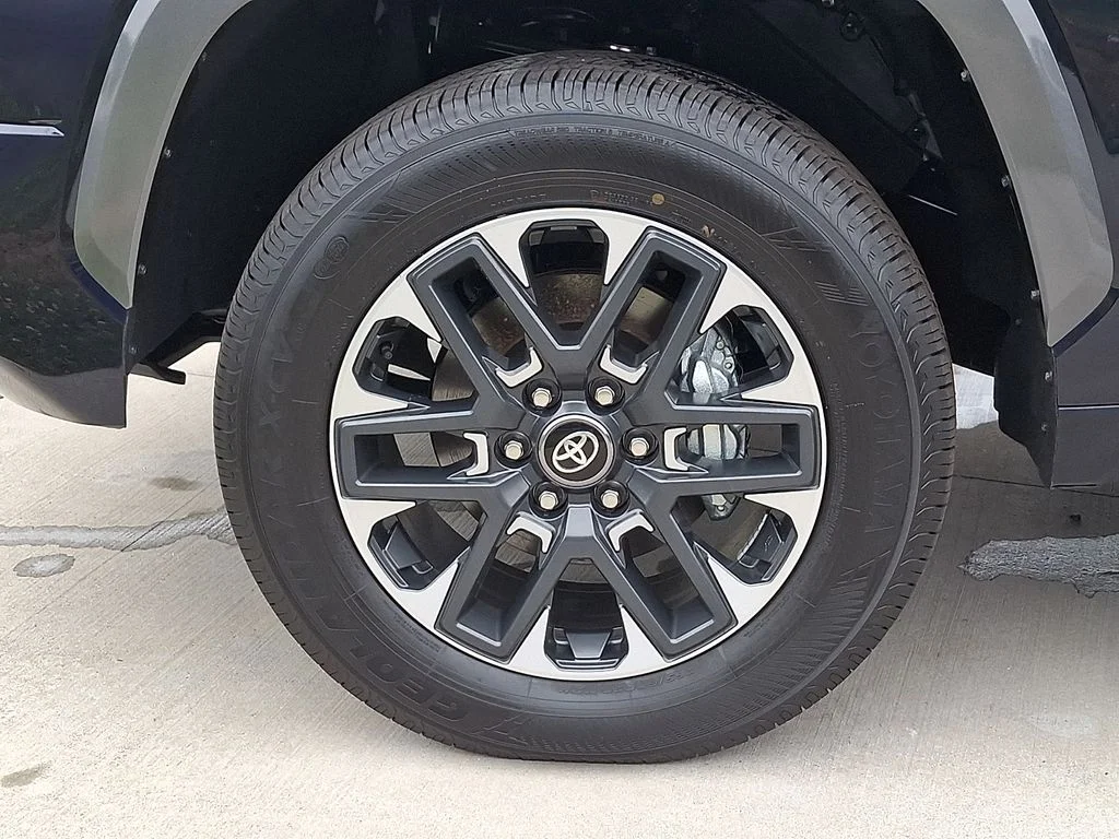 2026 Toyota Tundra Limited - Photo 30
