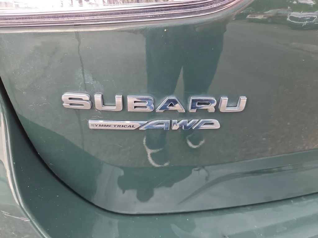 Certified Used 2022 Green Subaru Base image 22