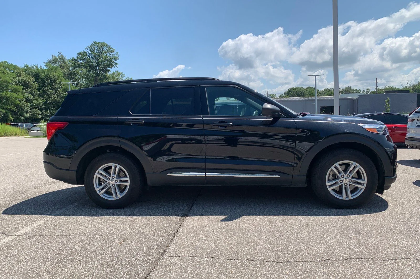 Used 2020 Black Ford XLT image 5